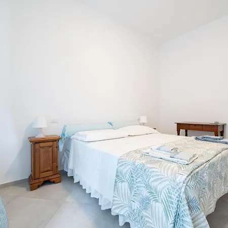 Apartment La Marinella